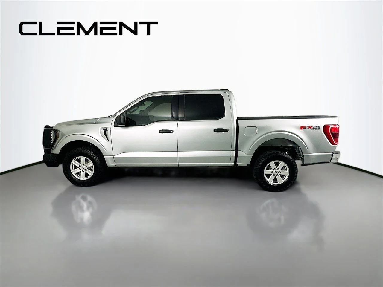 Used 2023 Silver Metallic Ford XLT image 6