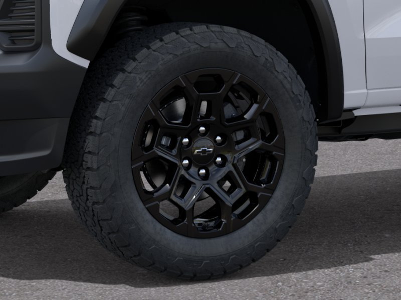 New 2026 Summit White Chevrolet Trail Boss image 9