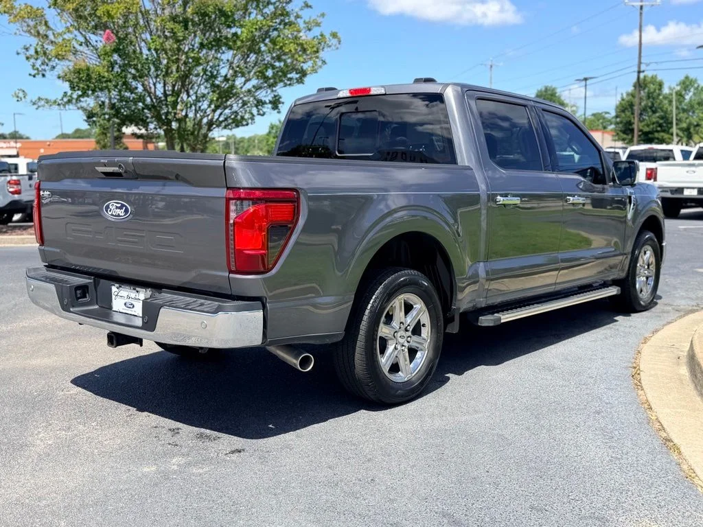 Used 2024 Gray Ford XLT image 9