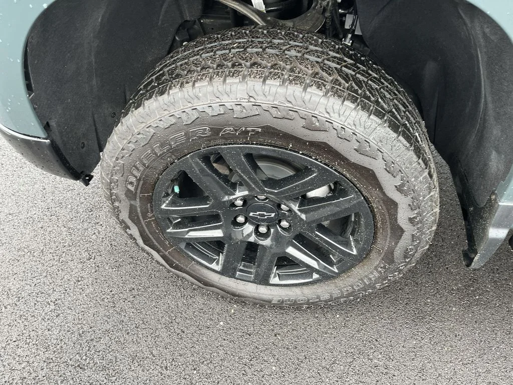 Used 2025 Gray Chevrolet LT Trail Boss image 10