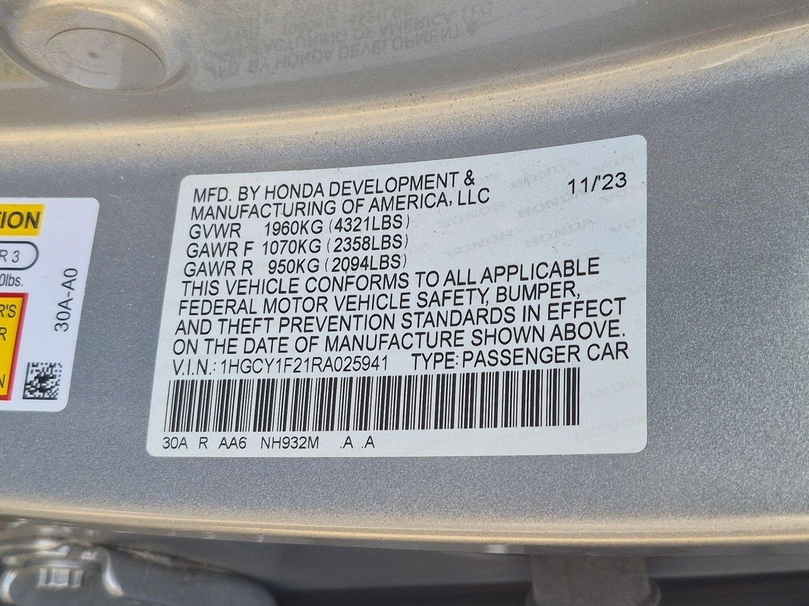 Used 2024 Solar Silver Metallic Honda LX image 15