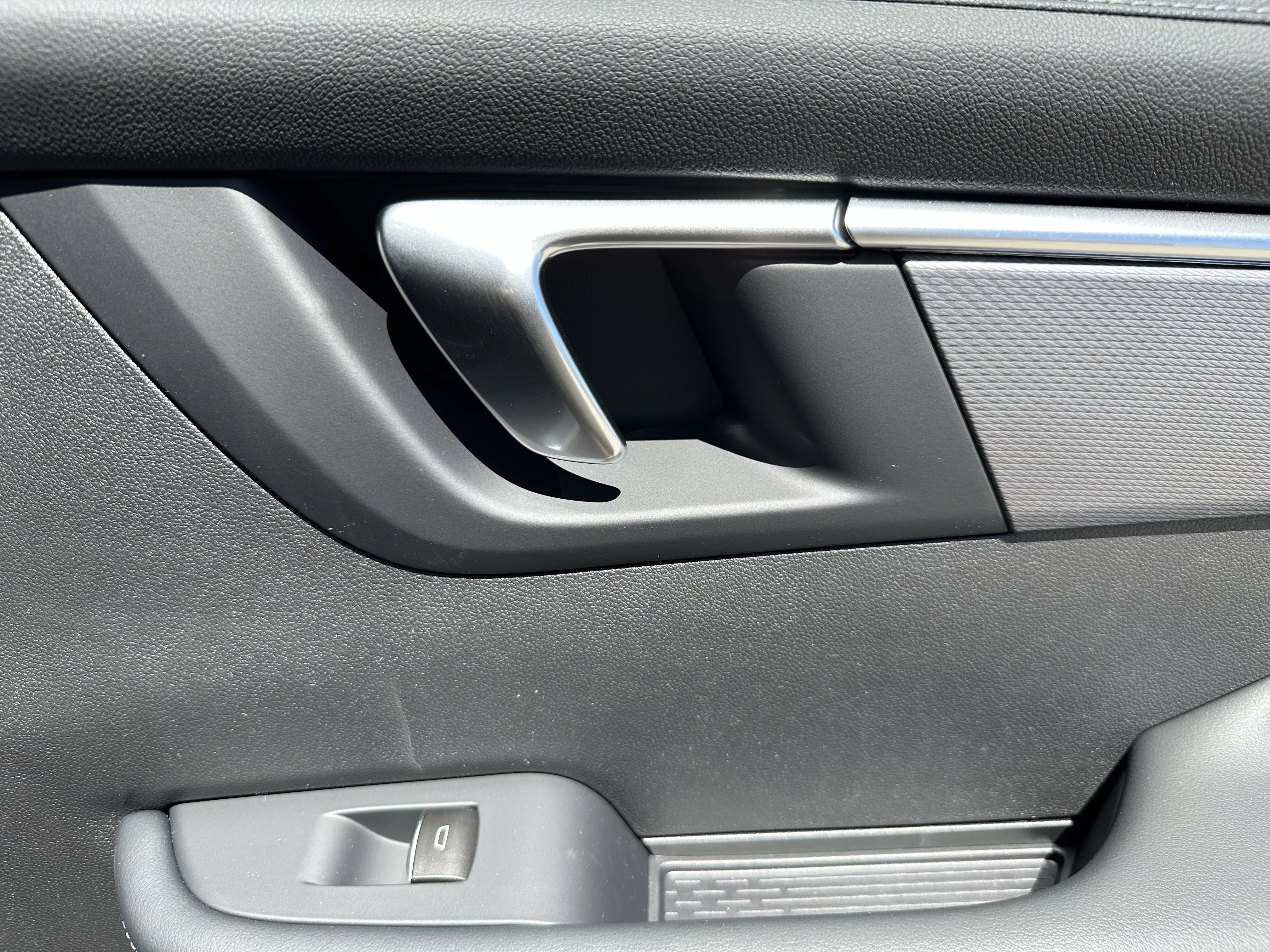 New 2026 Summit White Buick Sport Touring image 18