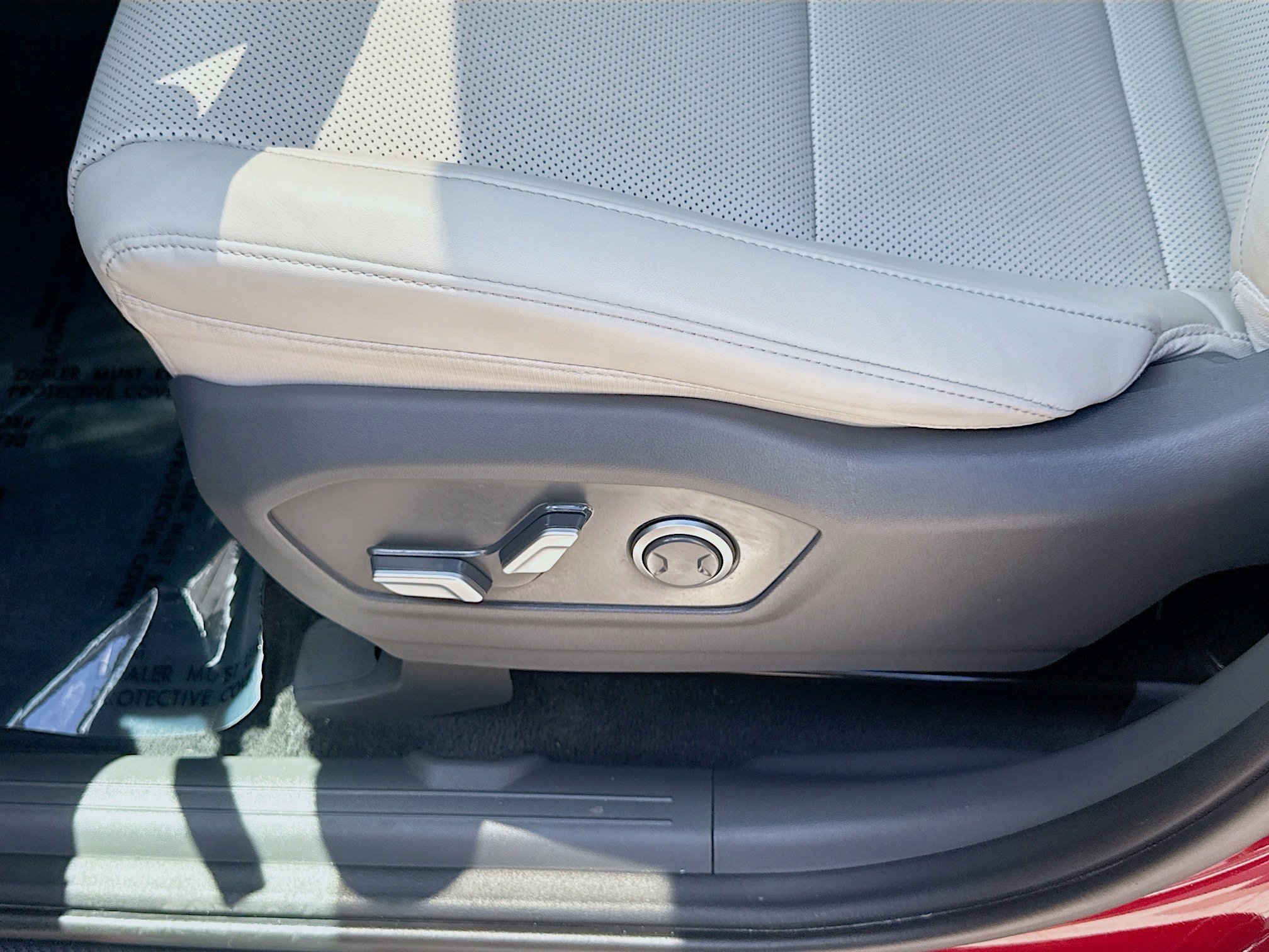 Used 2024 Ultimate Red Hyundai SEL image 15