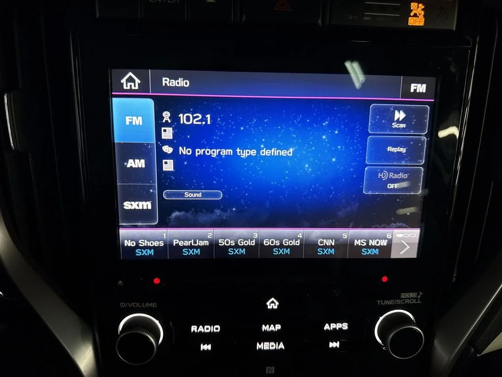Used 2021 Gray Metallic Subaru Limited image 28