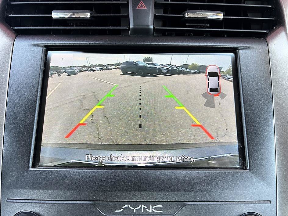Used 2019 Magnetic Ford SE image 25