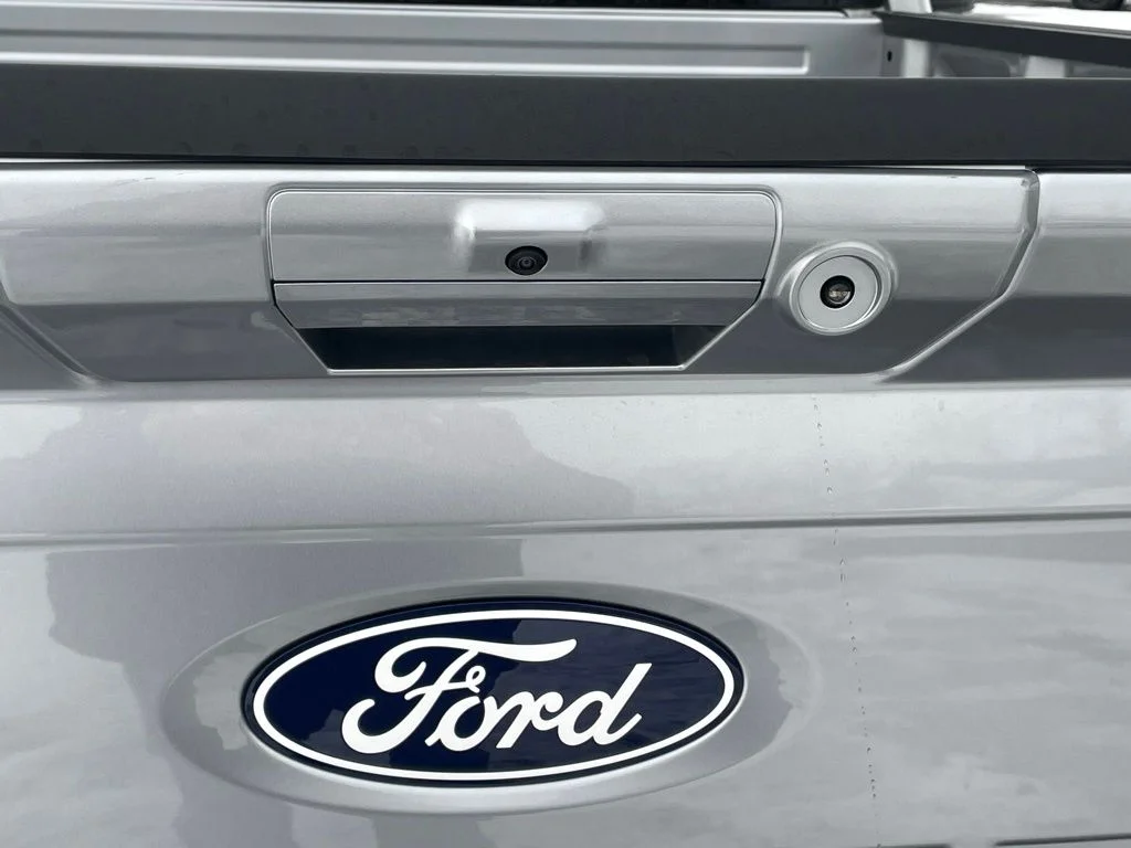 2025 Ford F-150 XLT - Photo 17