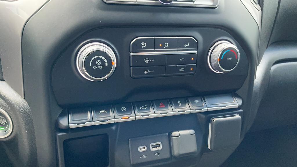 Used 2022 Blue Chevrolet Custom image 16