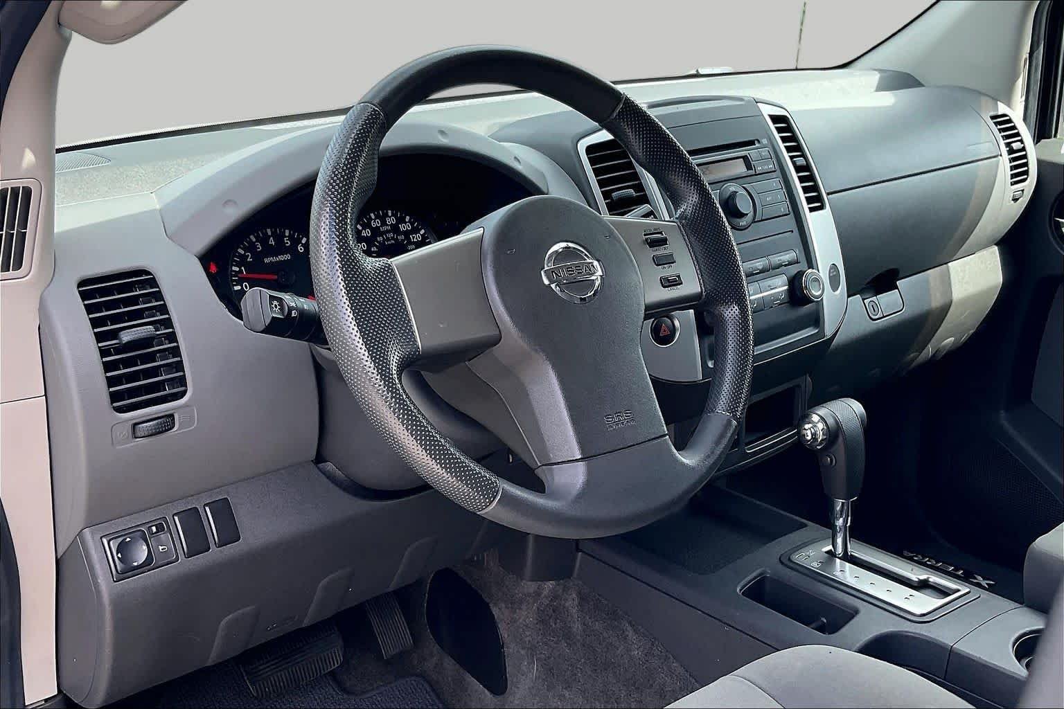 Used 2011 Silver Lightning Nissan S image 15