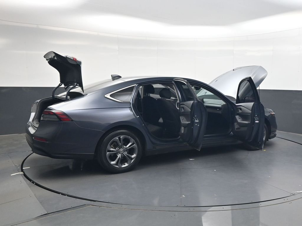Used 2023  Honda EX image 38
