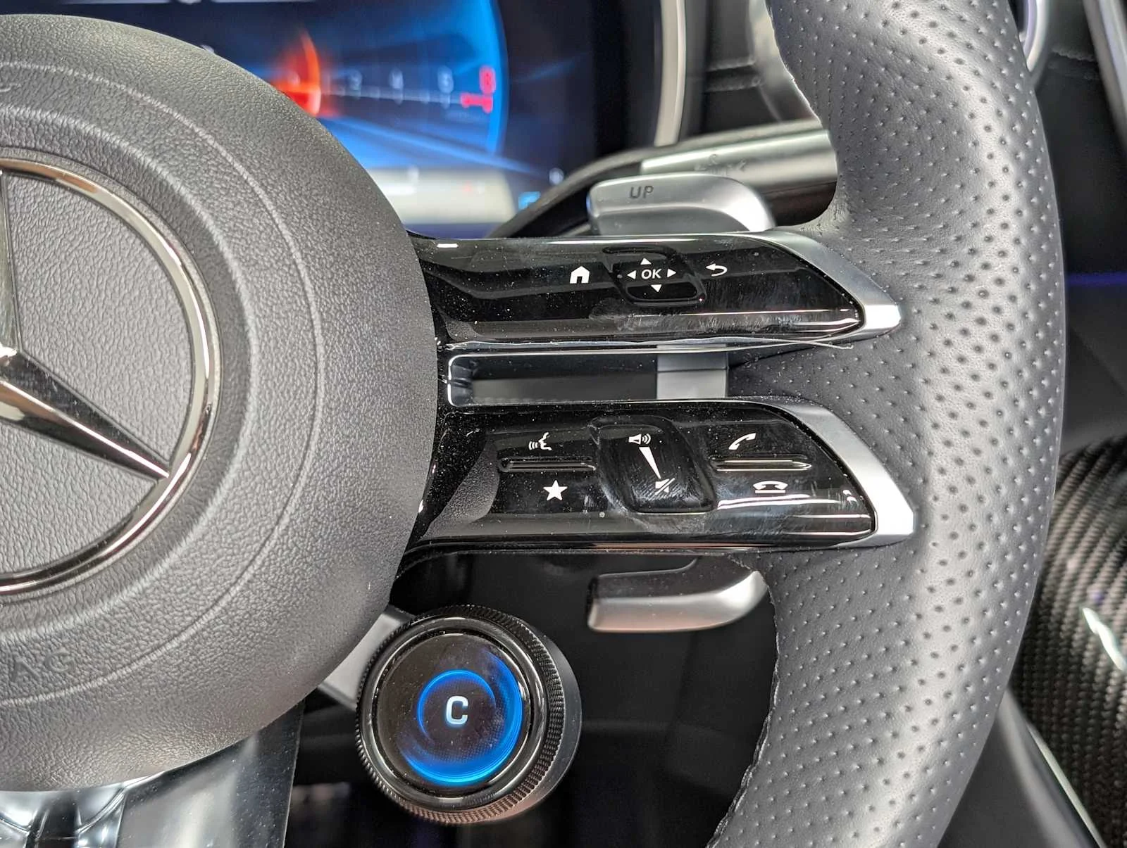 Used 2022 Obsidian Black Metallic Mercedes-Benz AMG® SL 63 image 39