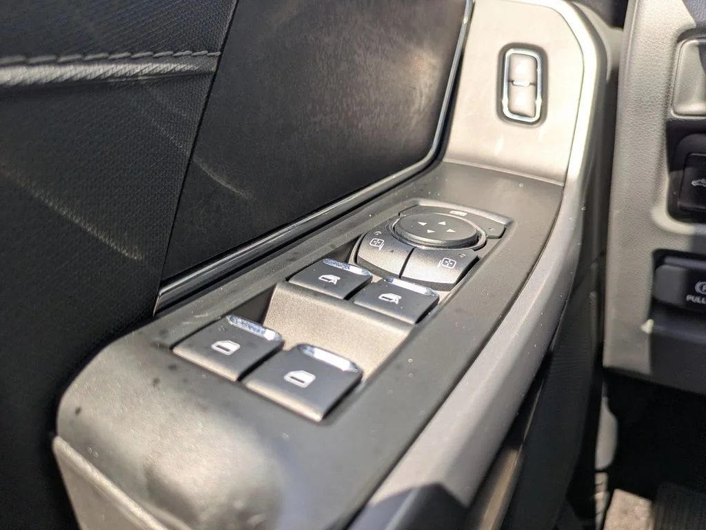 Used 2025 Black Ford XLT image 23