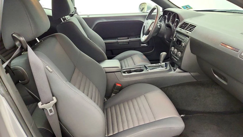 Used 2013 Billet Silver Metallic Dodge 2dr Coupe SXT w/ Super Sport Group image 21