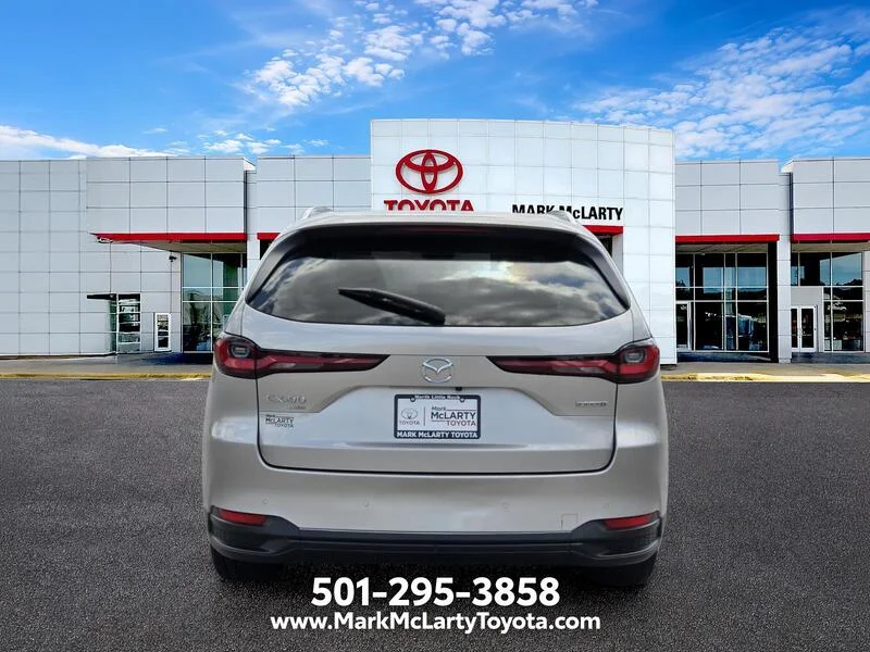 Used 2025 Platinum Quartz MAZDA 3.3 TURBO PREFERRED PACKAGE image 4