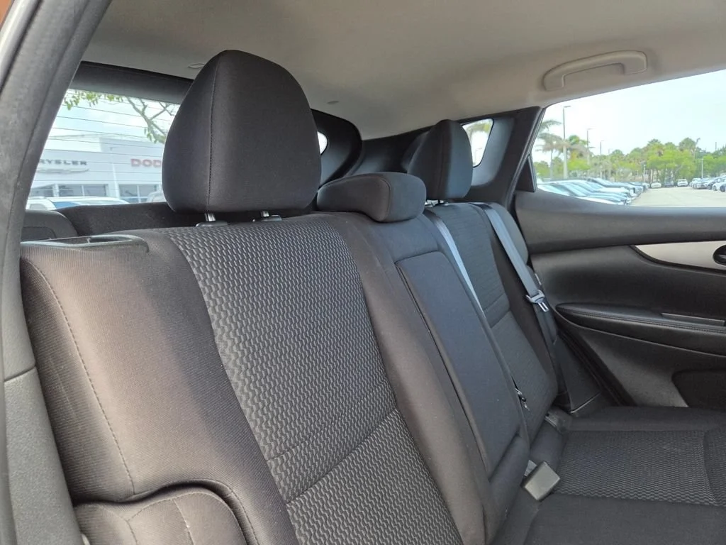 Used 2020 Magnetic Black Pearl Nissan S image 19