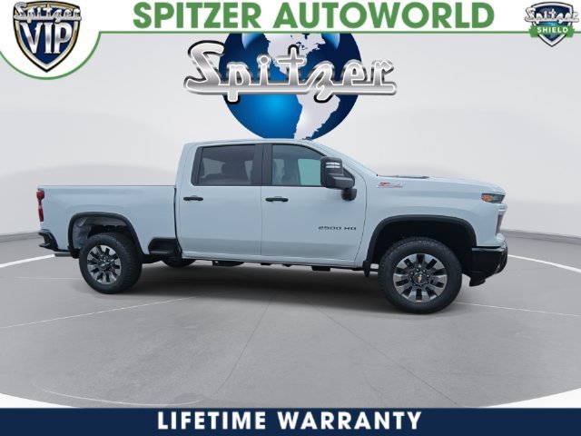 New 2026 Summit White Chevrolet Custom image 16