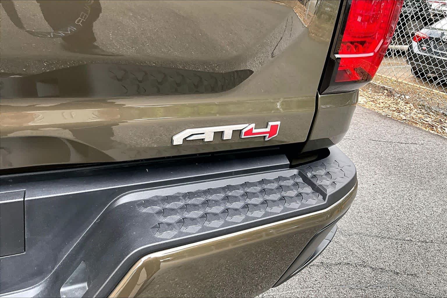 Used 2023 Deep Bronze Metallic GMC 4WD AT4 image 10