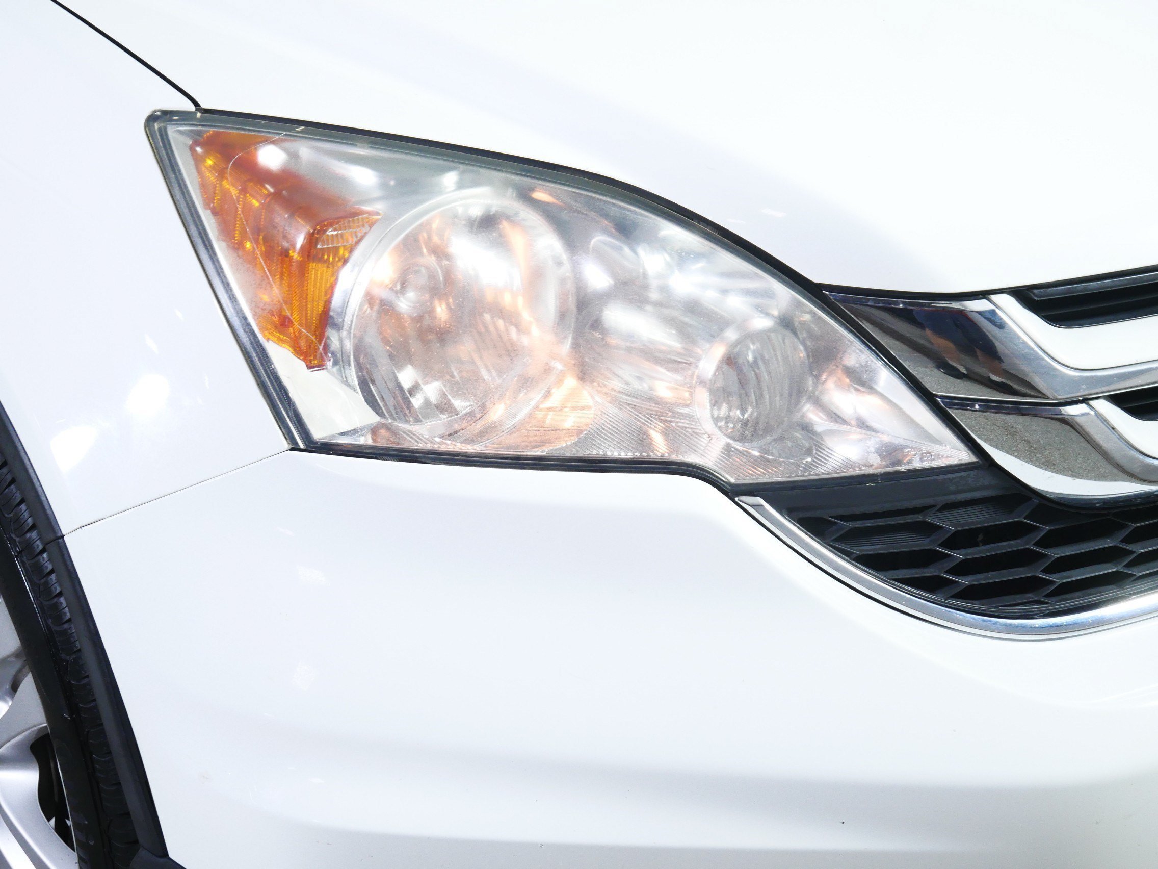 Used 2011 White Honda EX image 16