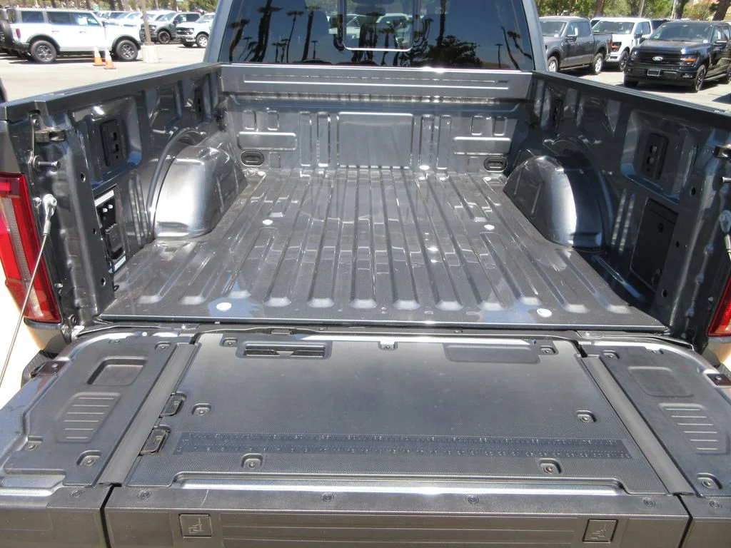 New 2026 Carbonized Gray Metallic Ford Lariat image 28