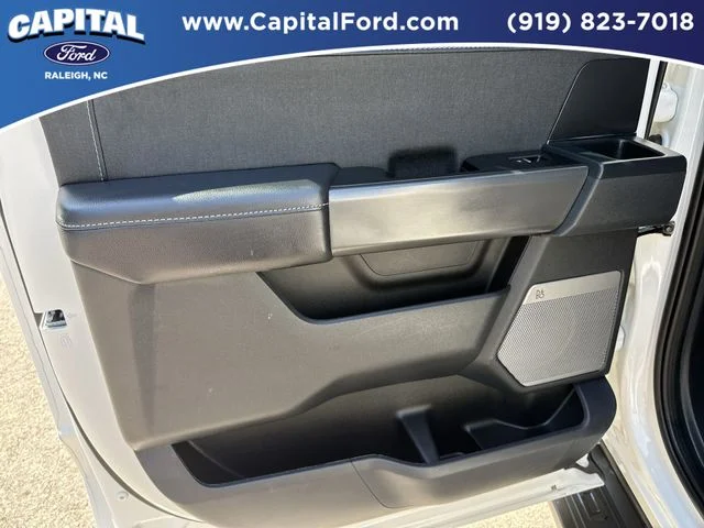 Used 2025 White Ford Lariat image 17