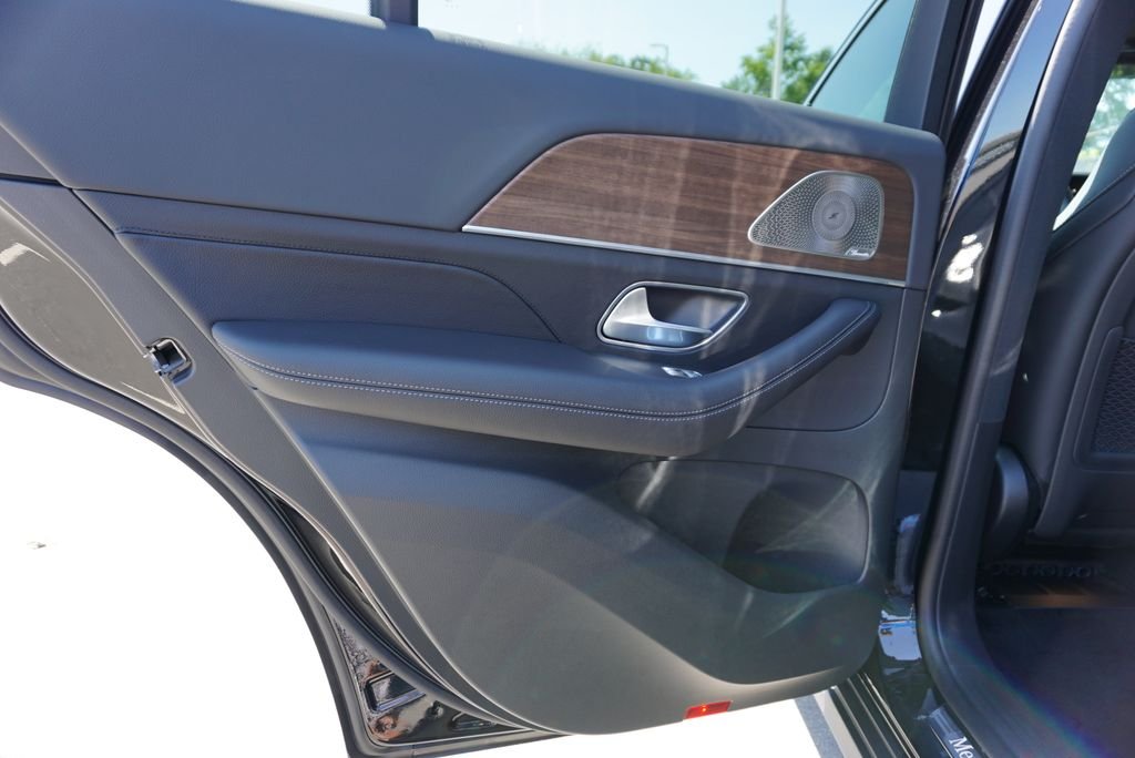 Certified Used 2026 Obsidian Black Metallic Mercedes-Benz GLE 350 image 44