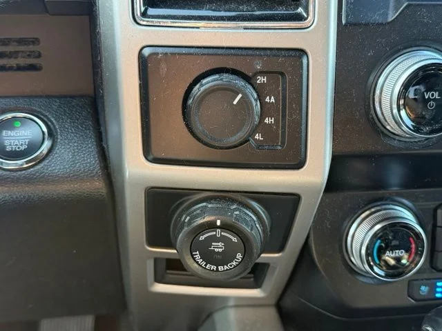 Used 2019 White Ford Lariat image 20