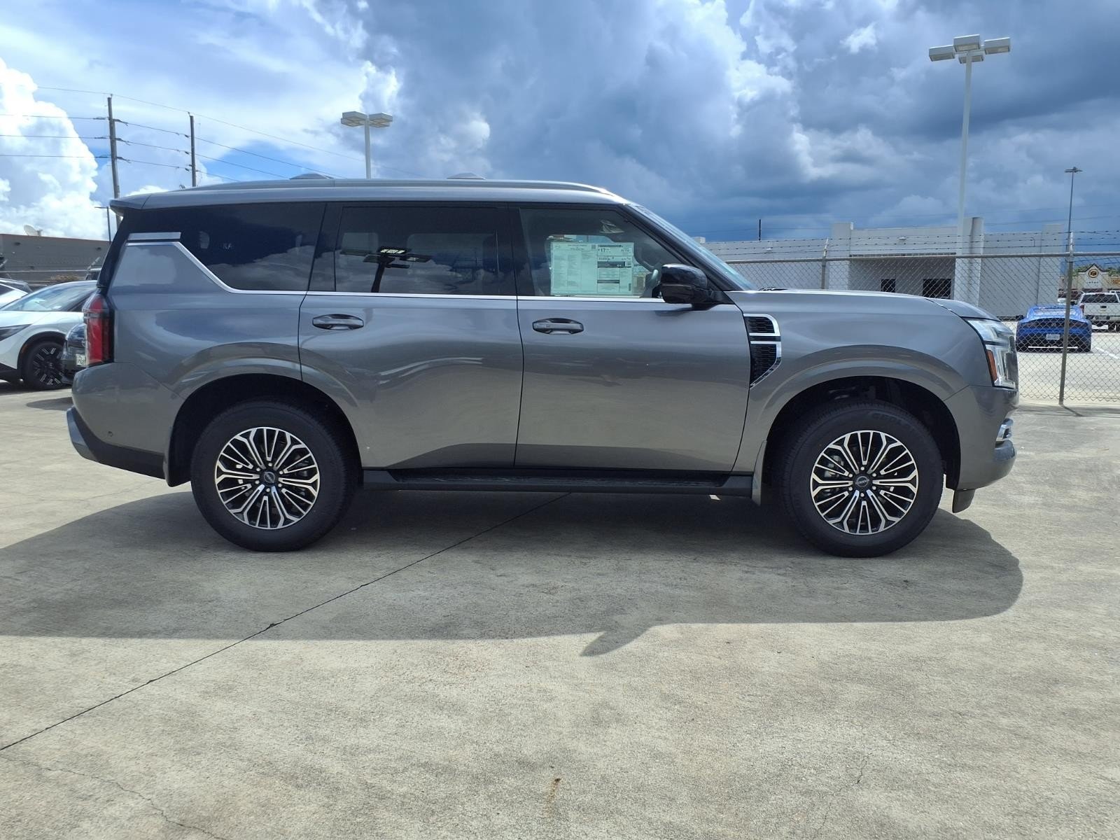 2026 Nissan Armada photo 5 of 25