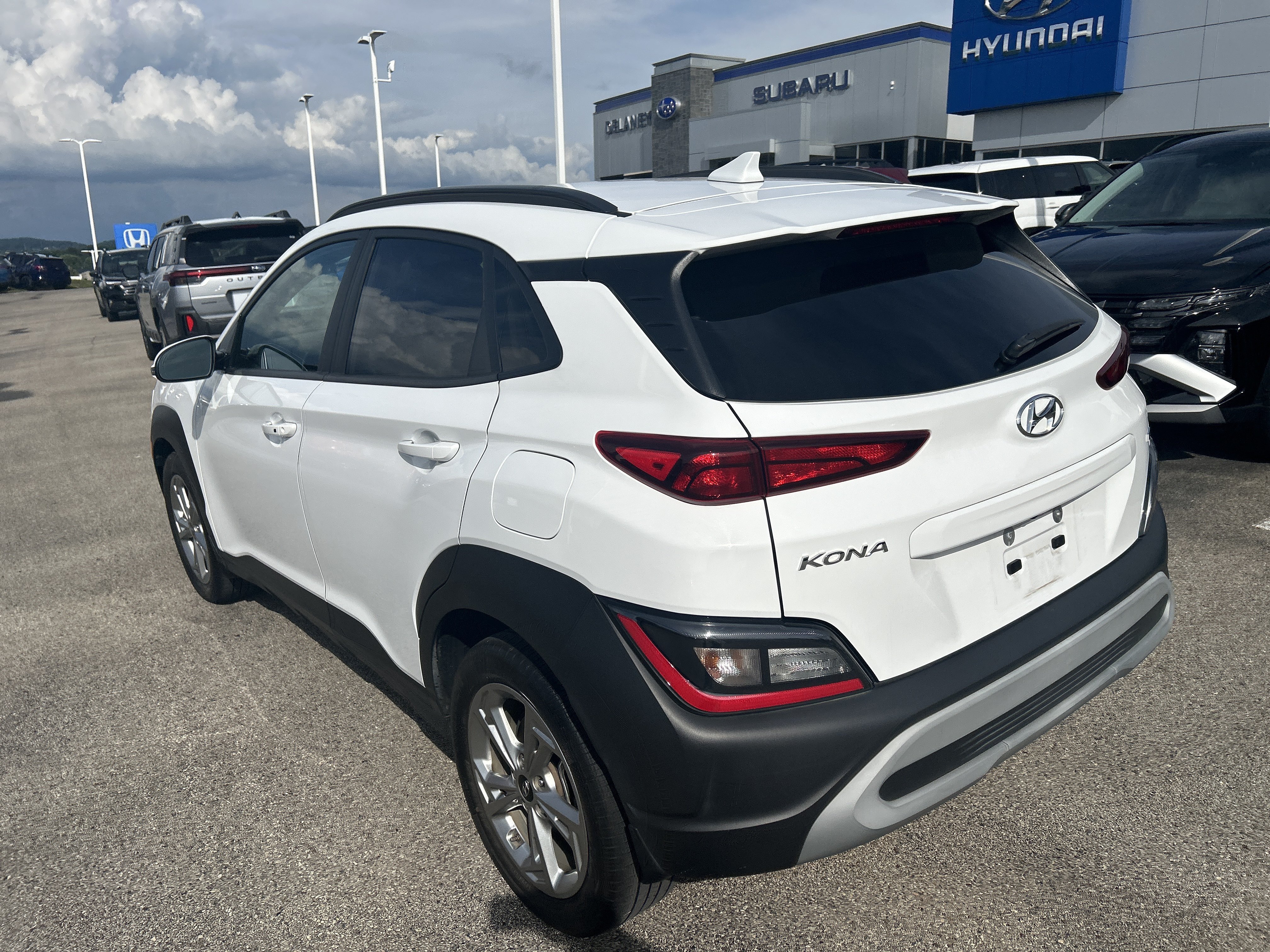 Certified Used 2023 Lunar White Hyundai SEL image 7