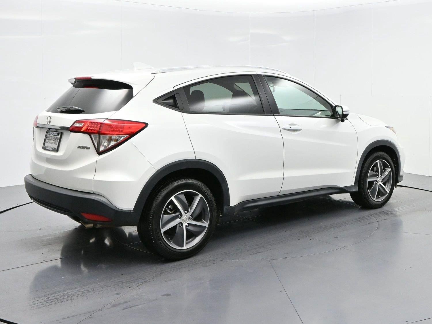 Used 2022 Platinum White Pearl Honda EX-L image 7