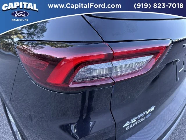 Used 2023 Black Ford Active image 15