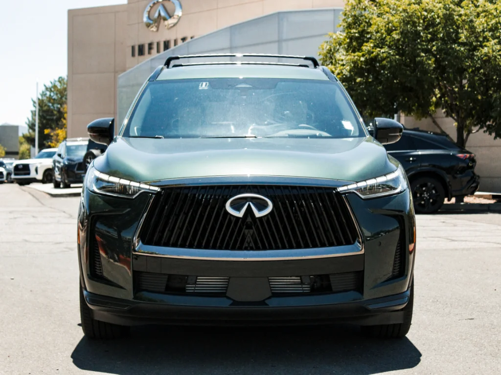 New 2027 DEEP EMERALD INFINITI Autograph AWD image 2