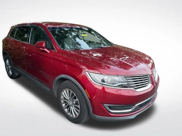 Used 2017  Lincoln Select image 9