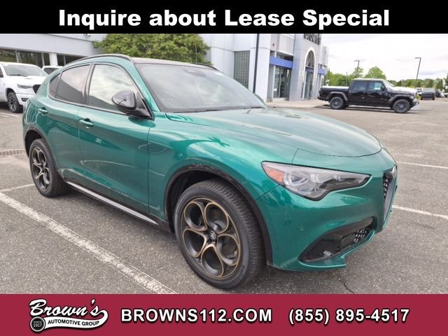 2025 Alfa Romeo Stelvio Intensa AWD's photo