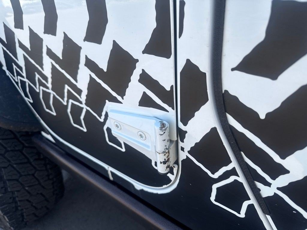 Used 2015 White Jeep Rubicon image 13