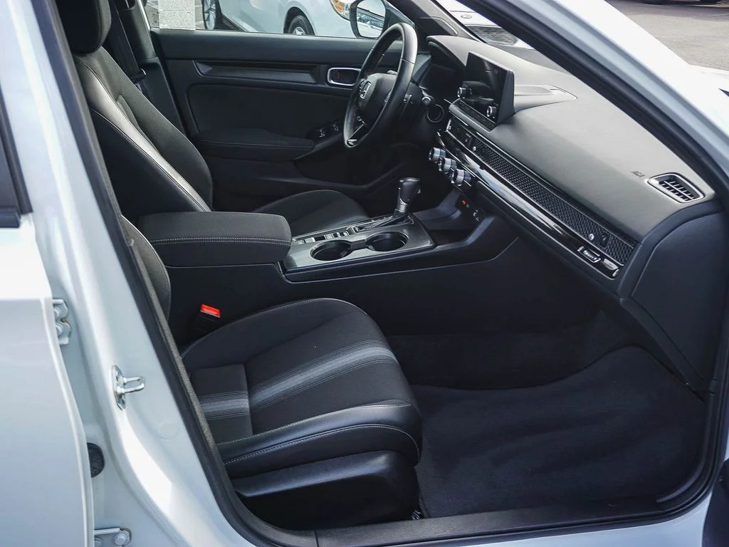 Used 2022 White Honda Sport image 13