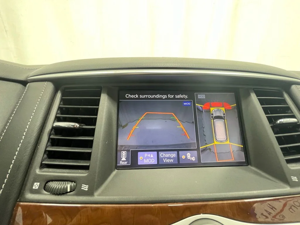 Used 2019 Black INFINITI LUXE image 23