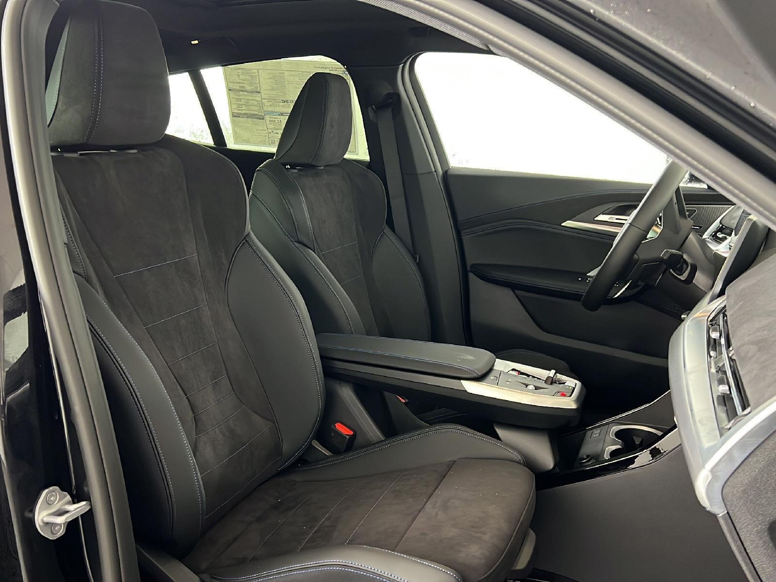 New 2026 Black Sapphire Metallic BMW xDrive28i image 27