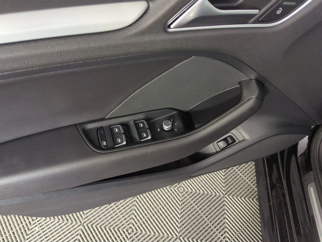 Used 2016  Audi 2.0T Premium Plus image 18