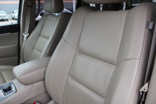 Certified Used 2020 Velvet Jeep Limited image 6