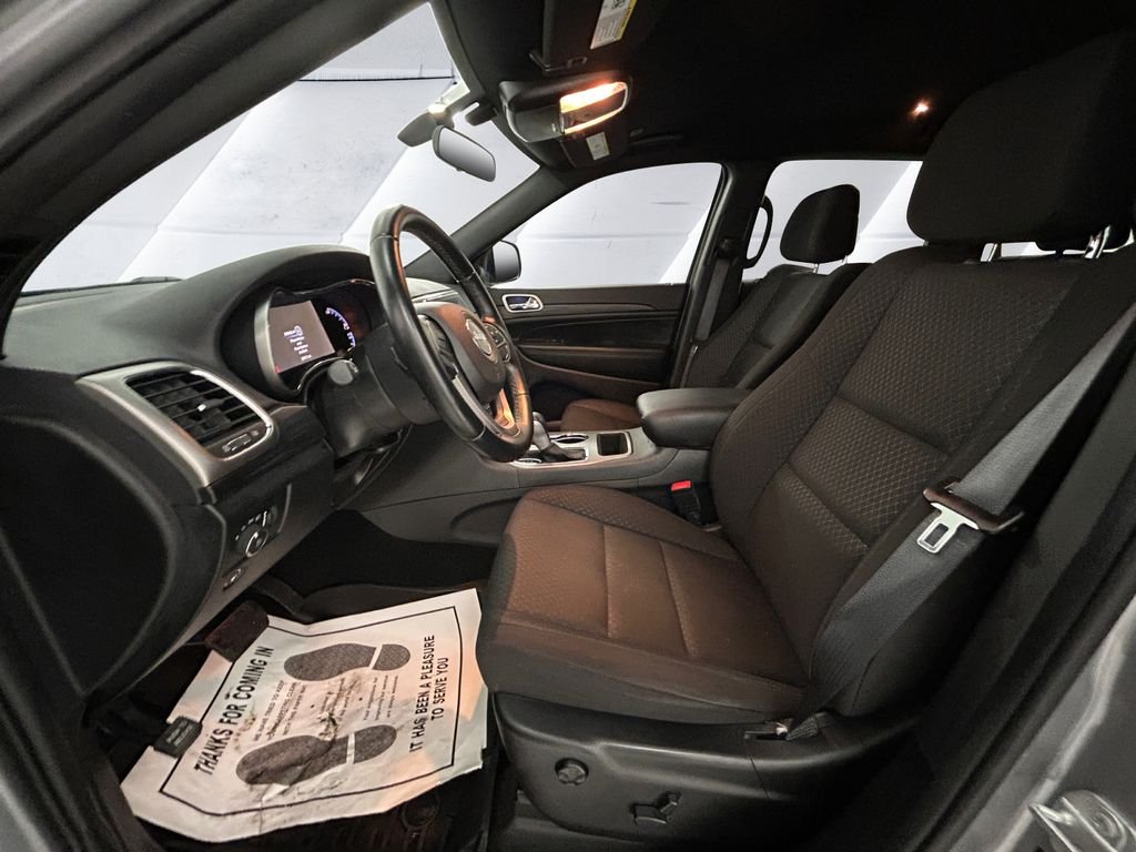 Used 2021 Silver Jeep Laredo E image 7