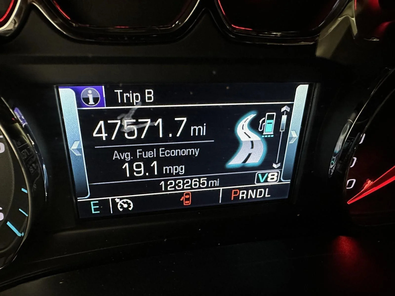 Used 2018 SUMMIT WHITE Chevrolet LTZ image 11