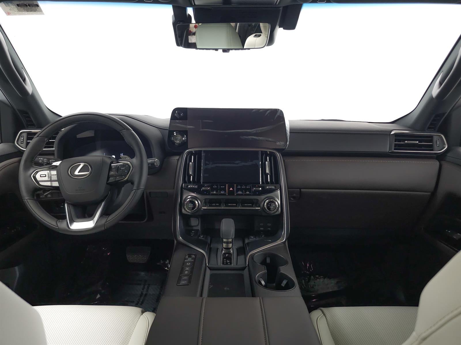 New 2026 Atomic Silver Lexus LX 700h LUXURY image 6