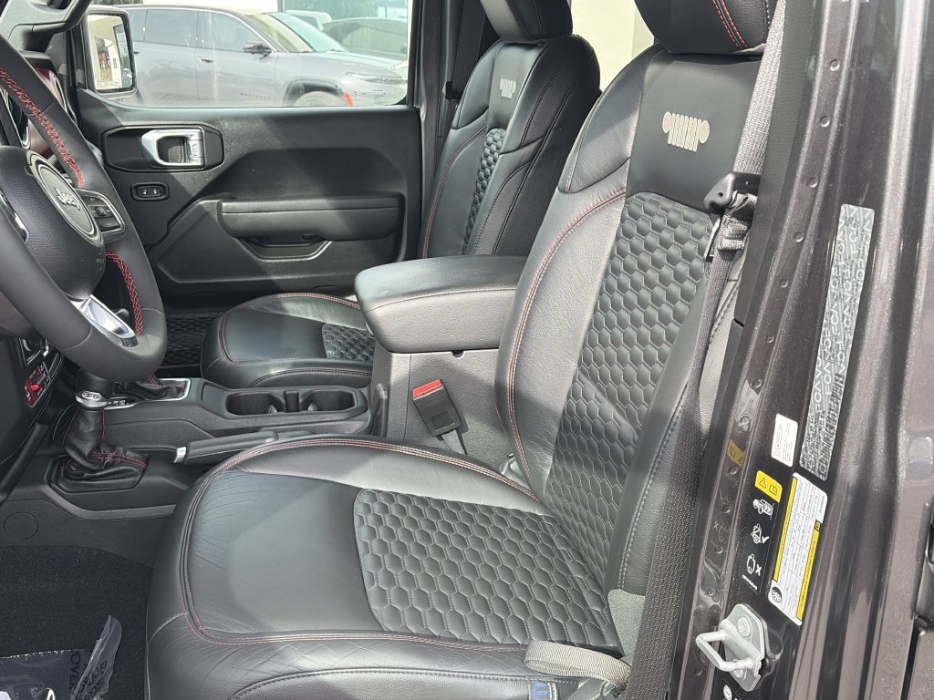 Used 2023 Gray Jeep Rubicon image 12