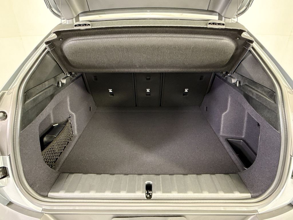 Used 2026 Gray Metallic BMW xDrive28i image 27