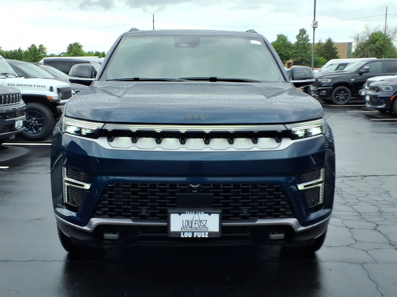 New 2026 Fathom Blue Pearl-Coat Exterior Paint (Late Availability) Jeep  image 23