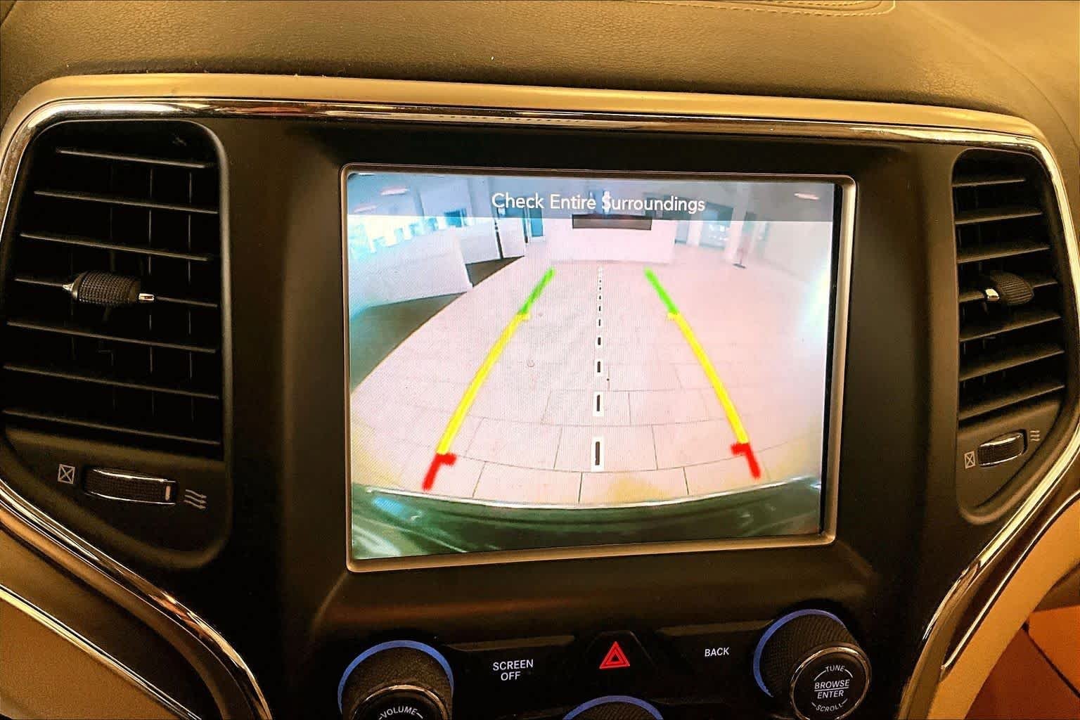 Used 2015 Maximum Steel Metallic Clearcoat Jeep Overland image 24