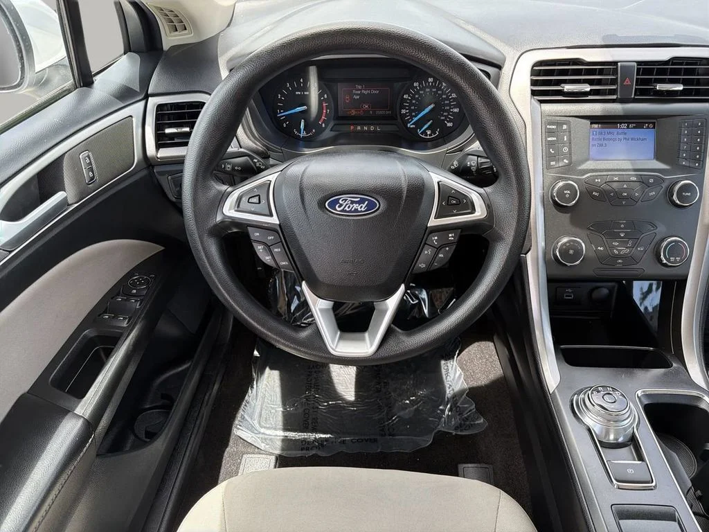 Used 2020 White Ford S image 14