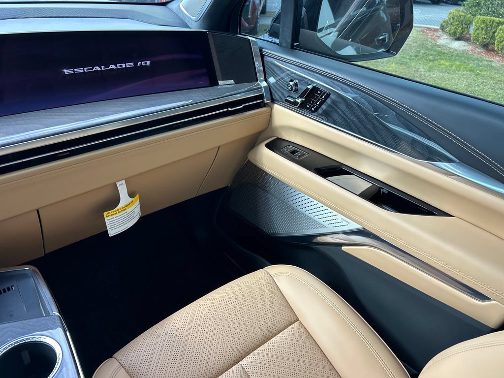 2026 Cadillac Escalade IQ Premium Luxury - Photo 13