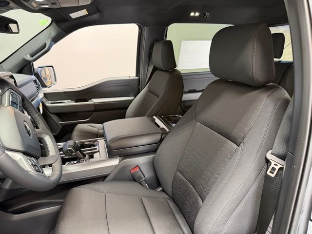 New 2026 Carbonized Gray Metallic Ford XLT image 16