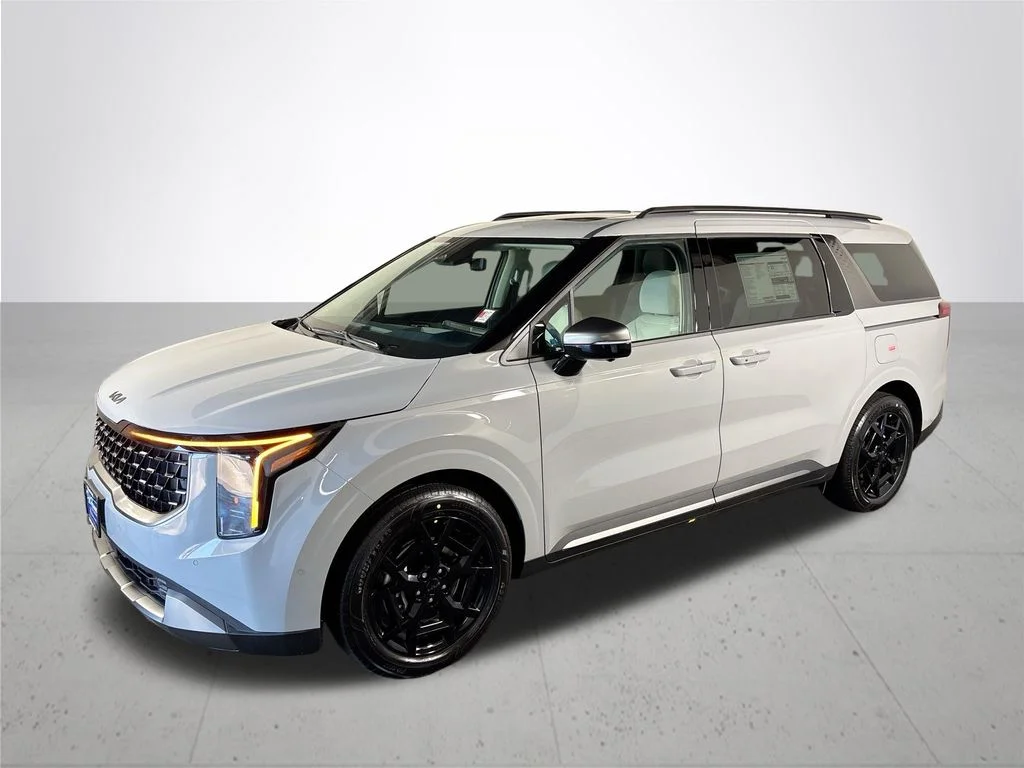 New 2026 Ceramic Silver Kia SX Prestige image 2