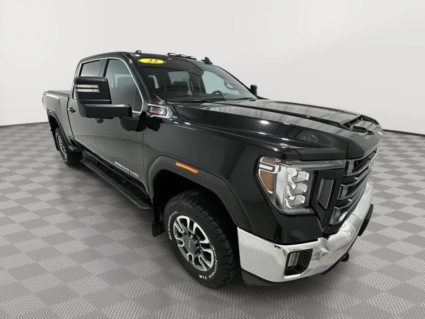 Used 2022 EBONY TWILIGHT METALLIC GMC SLE image 7